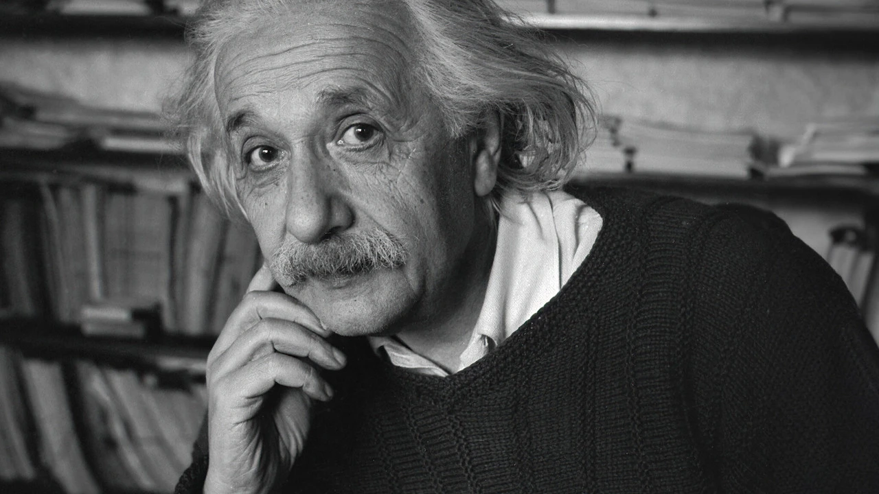 Einstein ve Atom Bombası